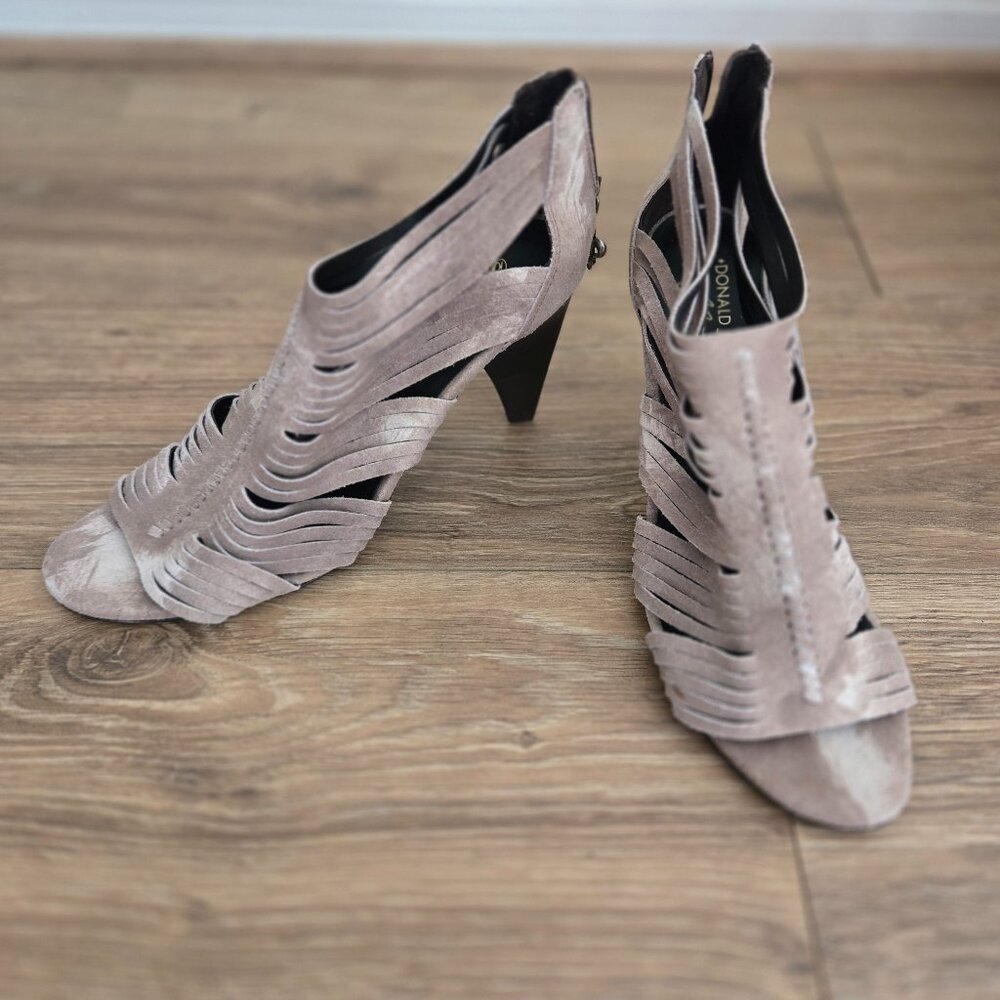 Donald Pliner Thora Shoe